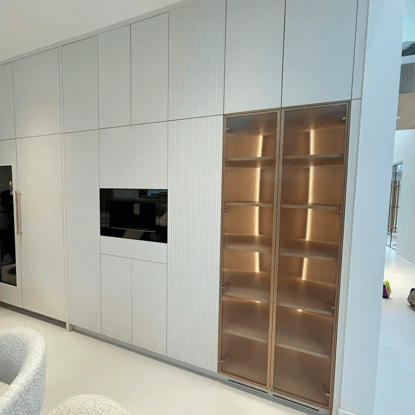 Integrated Display Cabinet