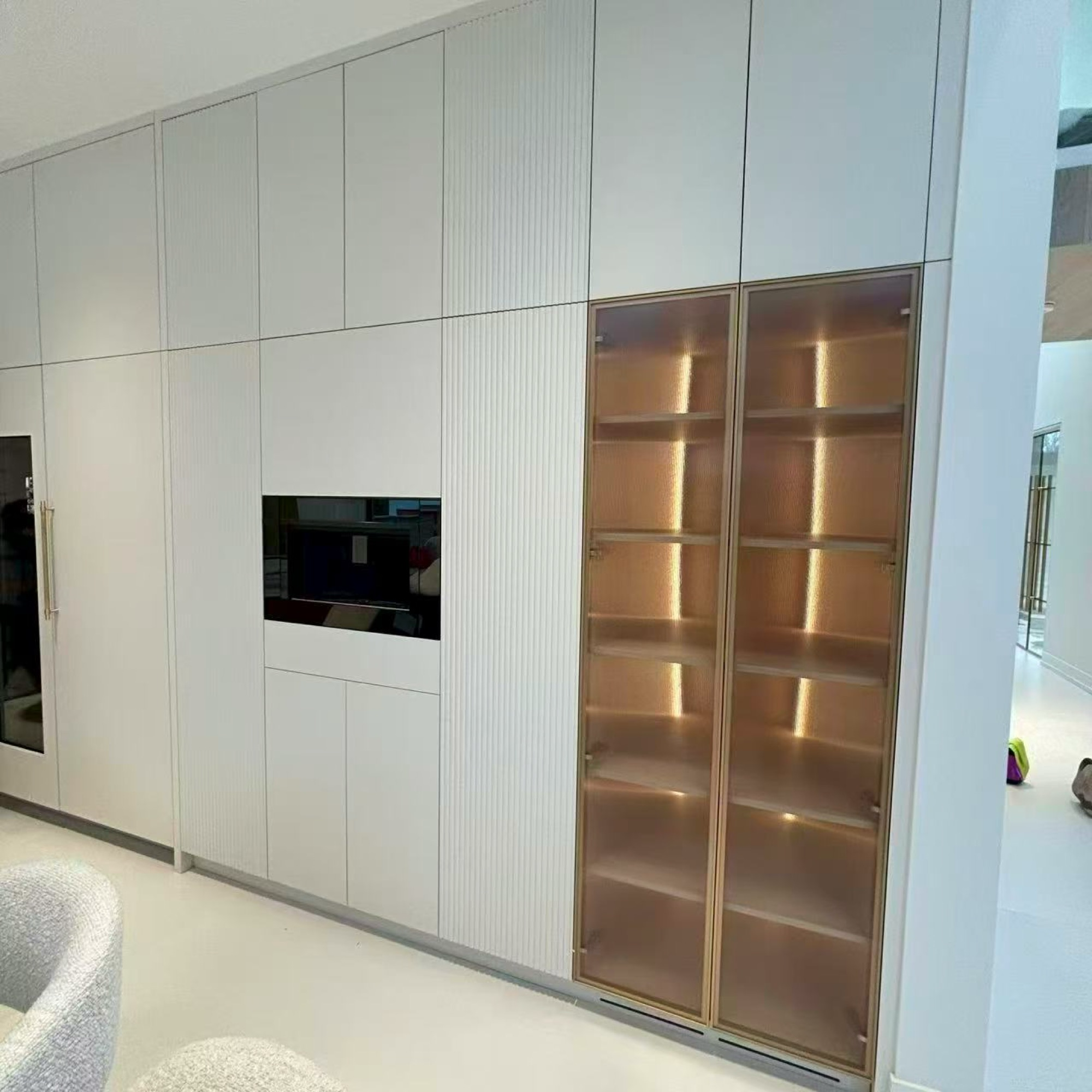 Integrated Display Cabinet