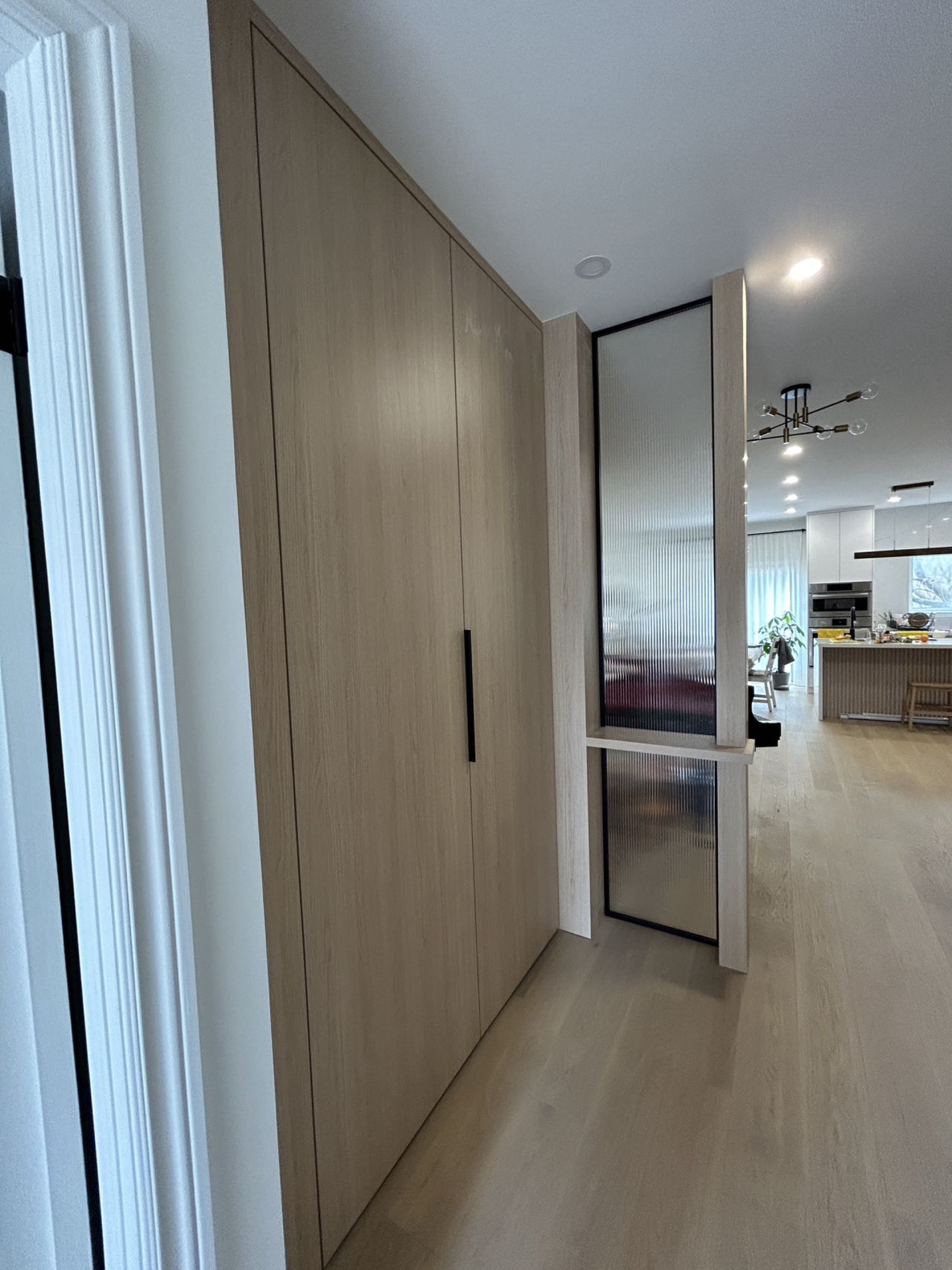 Ribbed Glass Divider